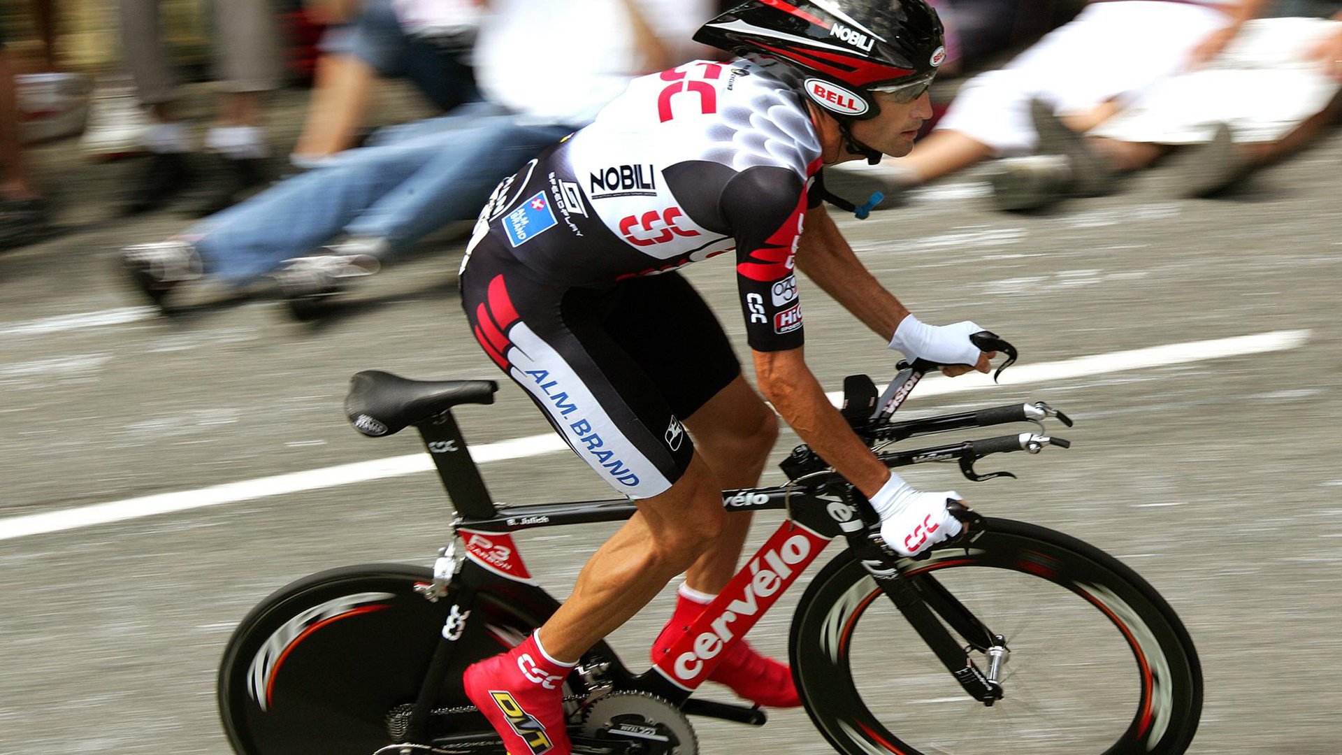 爱游戏在线-格列兹曼的独舞，当丹麦防线在比利时面前彻底瓦解