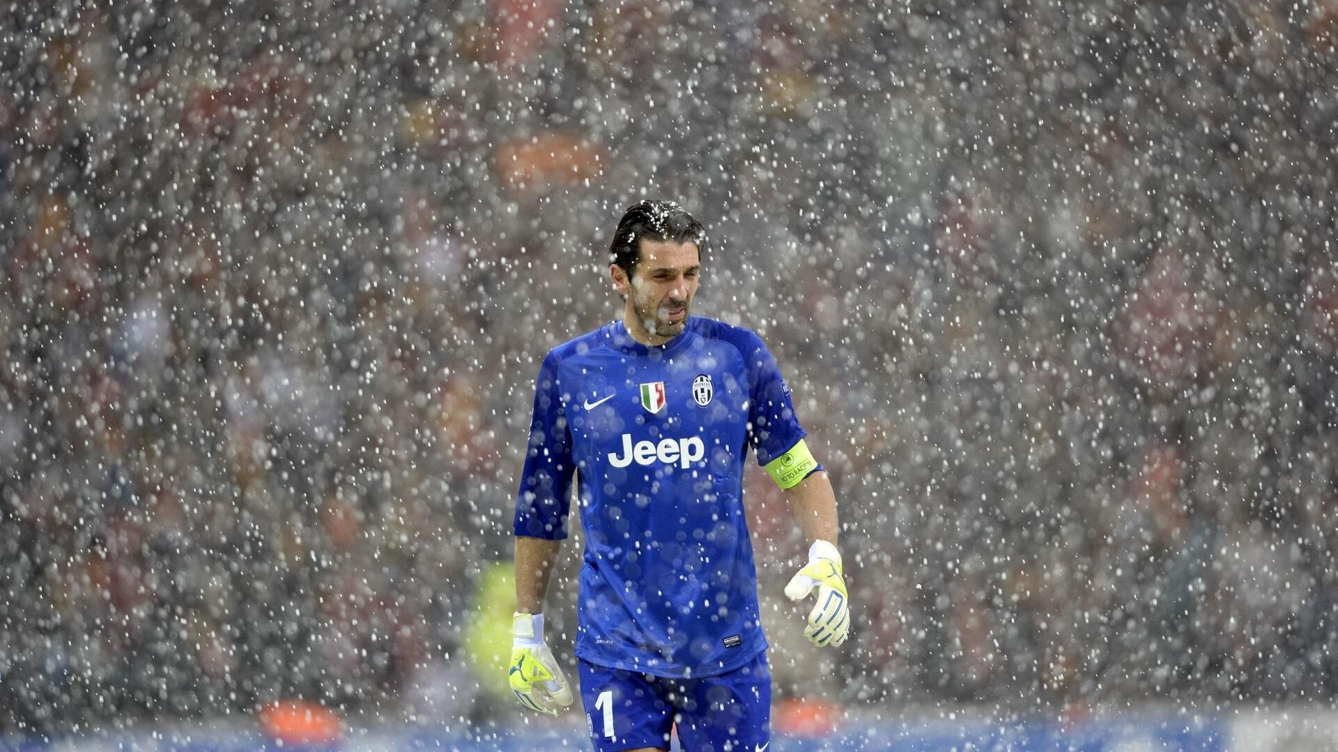 火力全开!AC米兰全面压制马里,奥纳纳一锤定音成关键先生