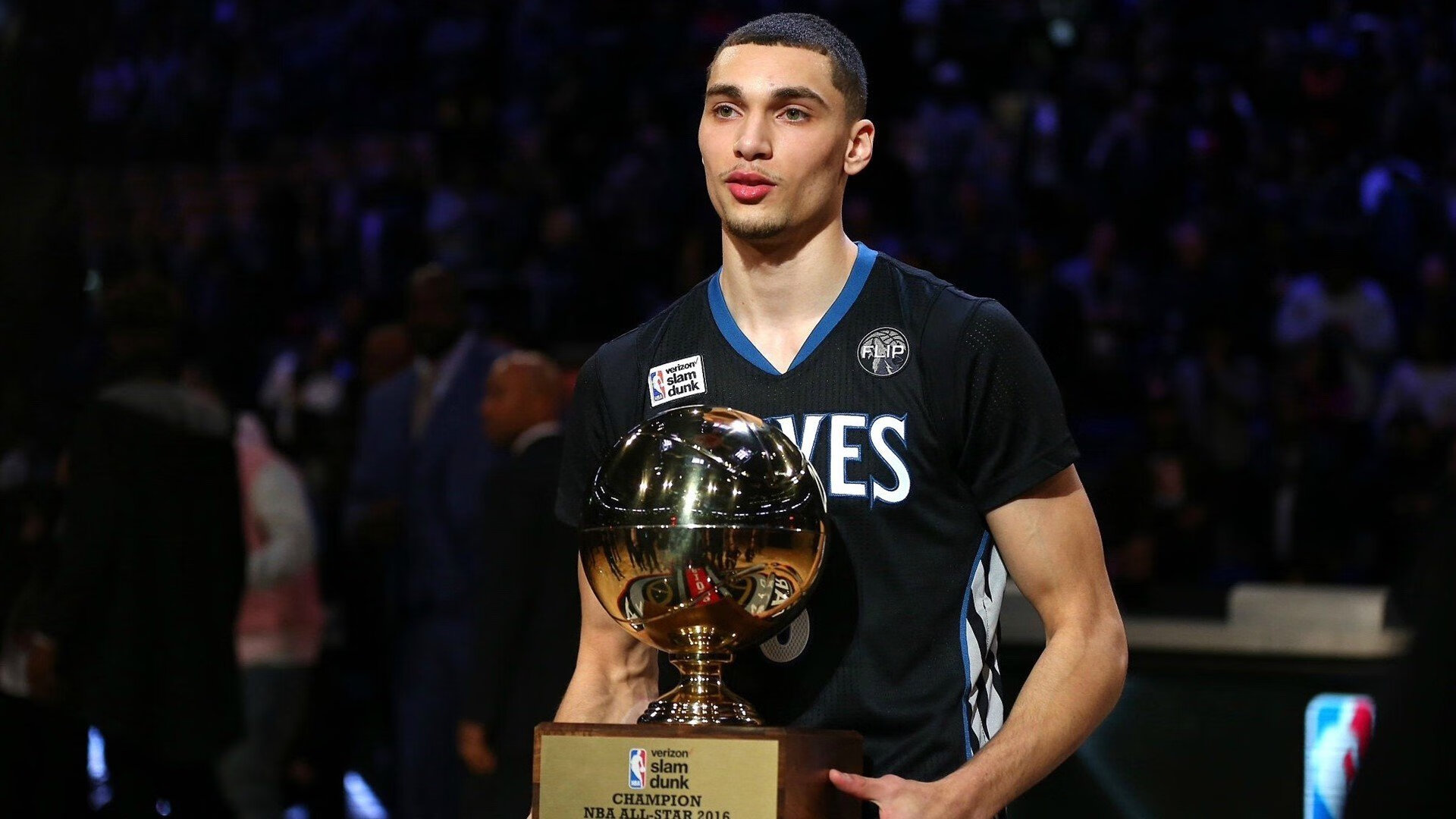 欧冠半决赛之夜,德里赫特如何成为攻防转换的隐形心脏